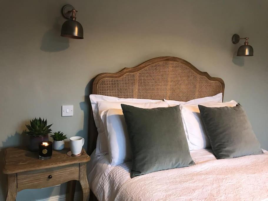 Lovely Quiet Cottage Sleeps 4 Adults, 4 Children, Dog Friendly Cley next the Sea Exterior photo
