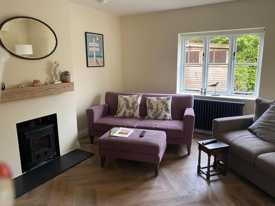 Lovely Quiet Cottage Sleeps 4 Adults, 4 Children, Dog Friendly Cley next the Sea Exterior photo